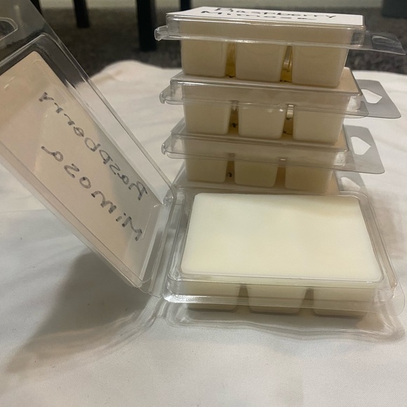 🎄SALE🎄3/$13 Raspberry mimosa homemade wax melts - Picture 4 of 5